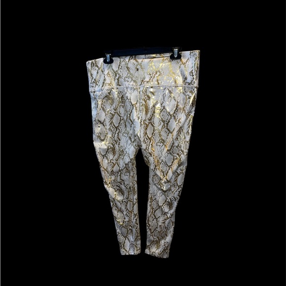 Fabletics Gold and White Snake Pattern Leggings - Picture 6 of 13